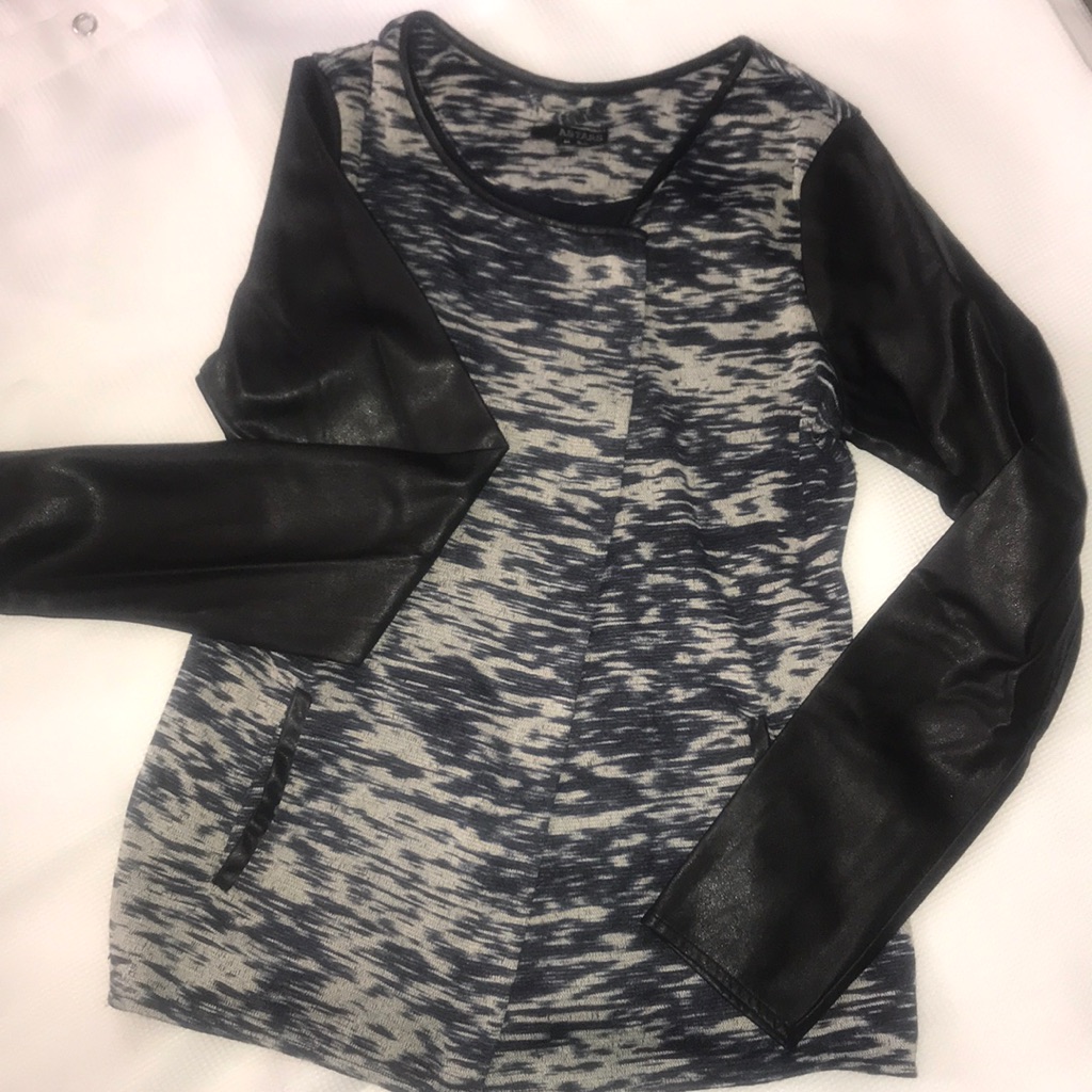 Astars Jacket, Size Medium